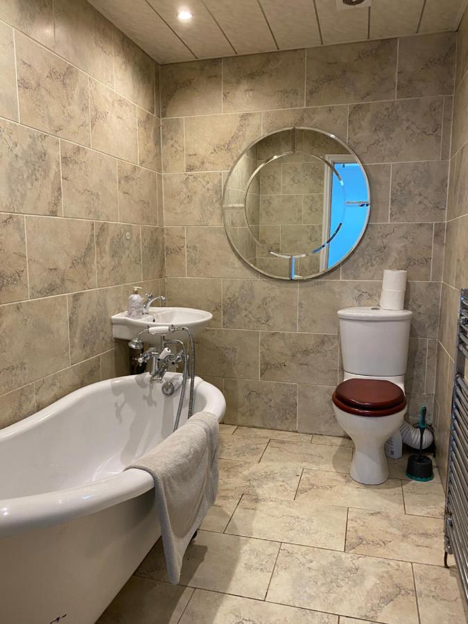 Villa With Park Views Close To Liverpool Centre Exteriör bild