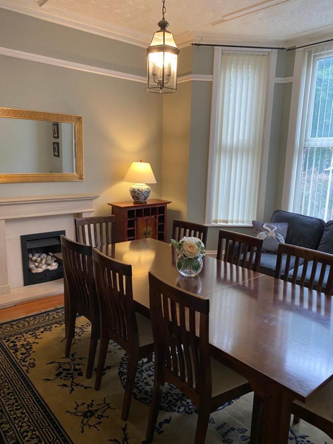 Villa With Park Views Close To Liverpool Centre Exteriör bild