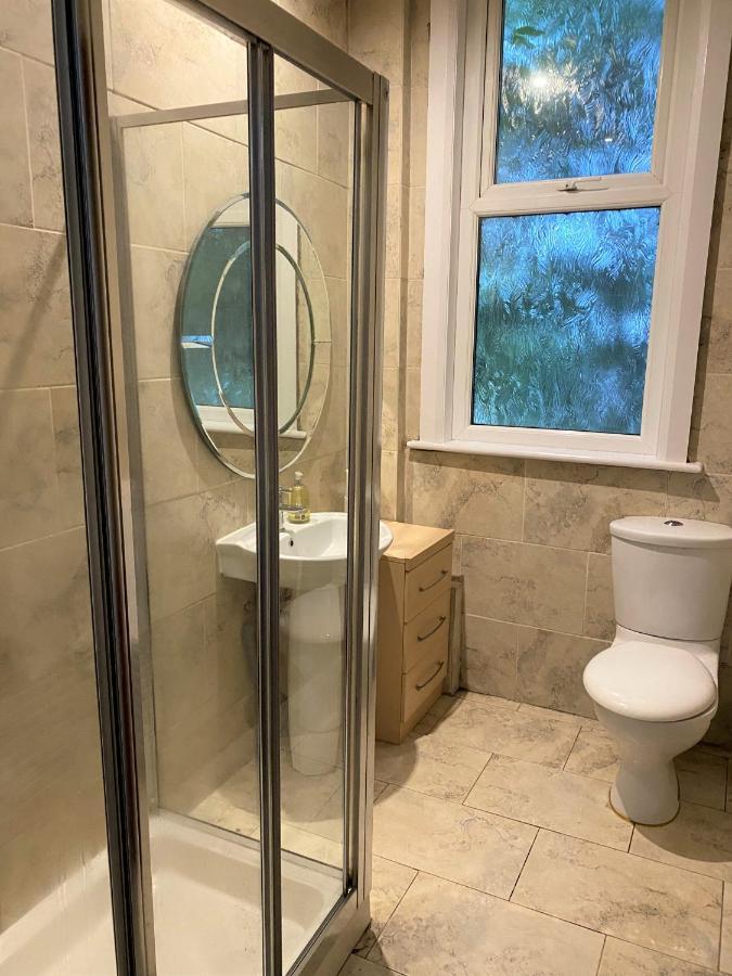 Villa With Park Views Close To Liverpool Centre Exteriör bild